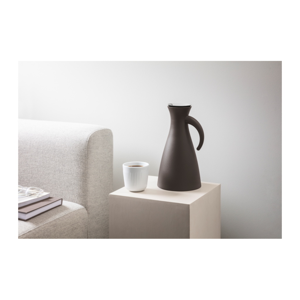 502845_Eva_Solo_Vacuum_jug_chocolate_l